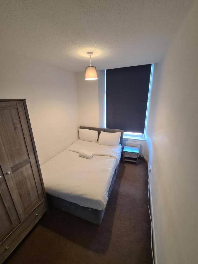 24Hr Self Check In Apartment Central 반즐리 외부 사진