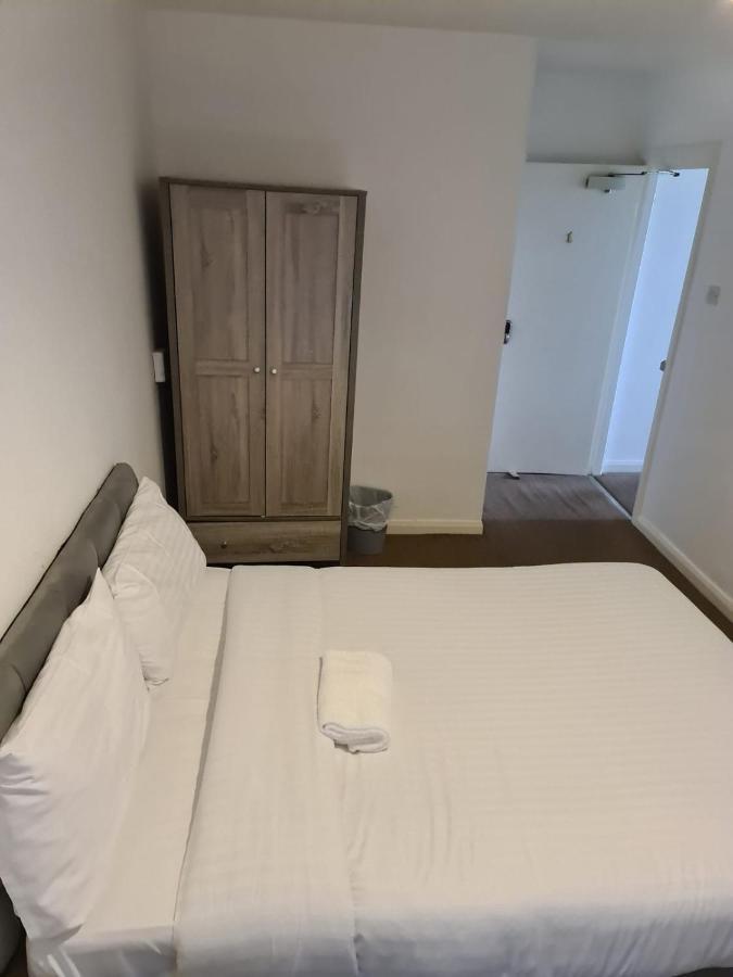 24Hr Self Check In Apartment Central 반즐리 외부 사진